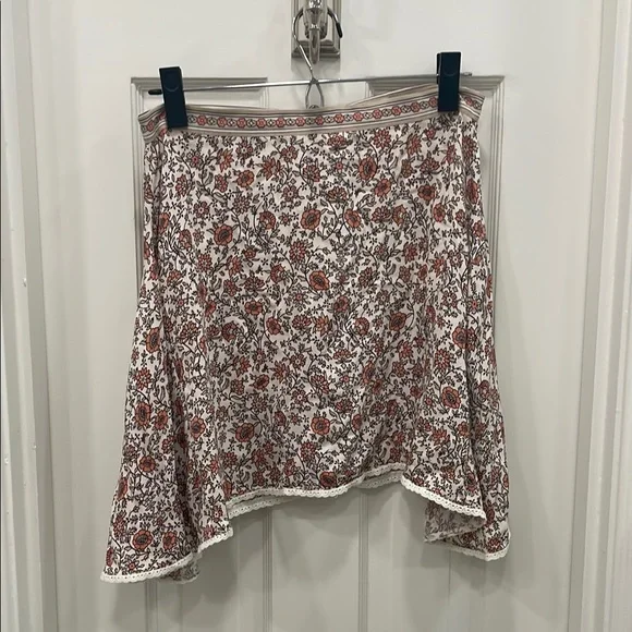 Spell & The Gypsy Jasmine Mini Skirt White and Red Floral Size M - Picture 3 of 8